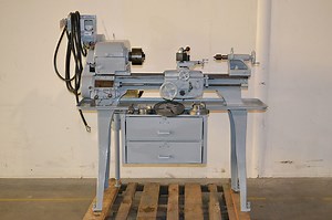 Logan 820 10″ x 24″ Toolroom Lathe, various tooling - The Equipment Hub