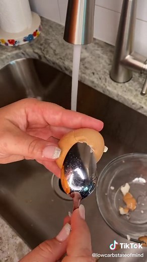 Perfect Hard Boiled Eggs #learnontiktok #tiktokpartner #learnhow #airfryer