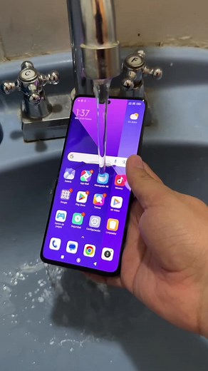 Redmi Note 13 Pro Plus 5G: ¿Vale la pena su precio? Especificaciones, precio y prueba de resistencia al agua #xiaomi #android #brujeriatech #longervideos