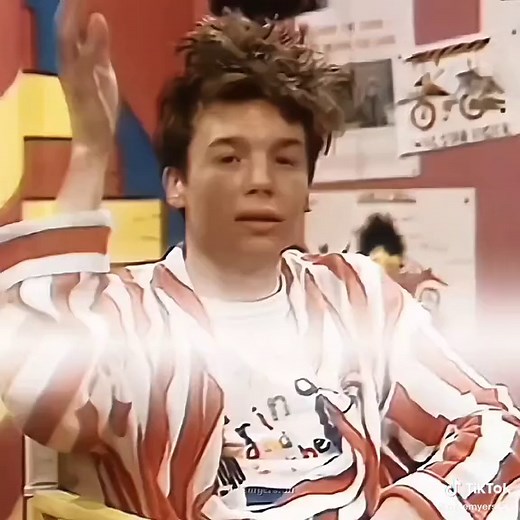 mike myers in the 80s ‼️😍 #fypシ #foryou#foryourpage#mikemyers#mikemyersedit#youngmikemyers#canadian#shrek#waynesworld#edit#editss#90s#90smovies