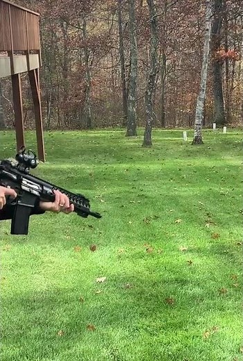 Flash hider vs muzzle brake compensator big difference in flash!!💥💥￼