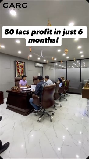 Keshav Garg | Dwarka Expressway | Gurgaon Real Estate on Instagram: "💰 ₹80 Lakhs Profit in Just 6 Months Sounds unreal? This is a real plot investment case study, executed with the right entry, timing, and exit strategy. In April 2025, a builder-cum-investor approached Garg Realty to identify a plot suitable for builder floor development with strong appreciation potential. 📈 The Smart Move • Plot size: 225 sq. yards • Buying price: ₹2.40L per sq. yd. • Market repositioning instea