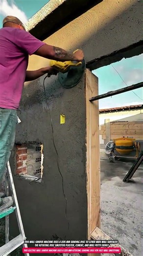 This electric wall sander machine uses a 225 mm rotating sanding disc for fast wall smoothing