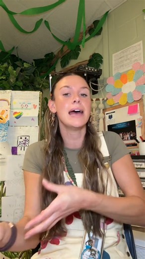 I understand using scripted curriculum as a foundation but teachers need autonomy…that’s where the ✨magic✨happens!✨🍎🎥Credit : 5th_with_ms.y🍎✏️ Like our page Magical Teaching Amz for more teaching ideas and methods. A team of teachers sharing the highs, lows and honest aspects of teaching! #teacherhumor #primaryteacher #targetteachers #teacheroutfit #iteachmiddleschool #teacherlife #firstgradeteacher #teachersbelike #weareteachers #teachershare #teacherstuff #teacherinspiration #teacherootd #t