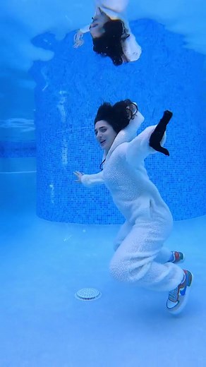 #swimming #swimmingclothes #swimmingpool #wetlook #wetclothes #wetclothesgirl #wetclothing #recommendations #купание_в_одежде #купание_в_бассейне #купаниеводежде #купаниевпижаме #купаниевобуви #рекомендации