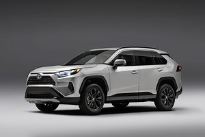 2022 Toyota RAV4 sees refresh; new, more affordable SE Hybrid Trim
