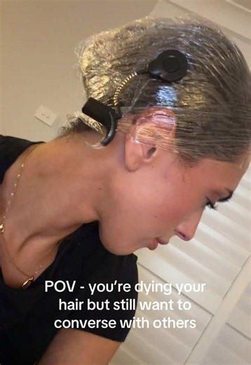 This can’t be a original experience 🤣 #cochlearimplant #deaftiktok #deafcreator #deafcommunity