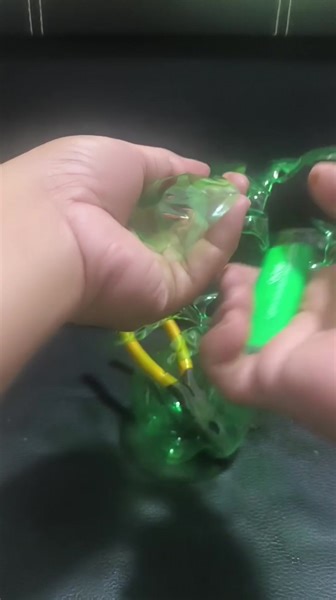 450K views · 10K reactions | Diy round flower bonsai using pet bottle & drinking straw plastic bottle craft reuse reduce recycle @followers | Plastic Bottle and Paper Artwork.best for Display | Facebook