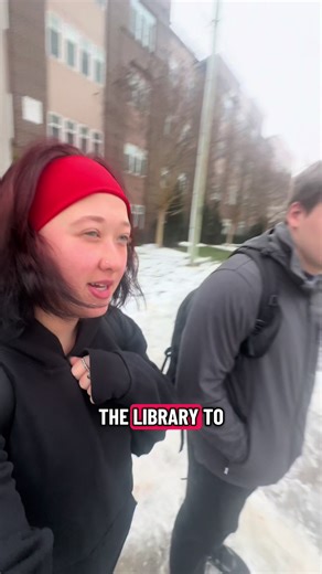 Day & swim practice vlog!! 🤗 #vlog #college #swimtok