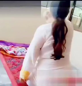 Follow me guys | B For Bel