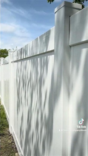 White Vinyl Privacy Fence Installation Hoffman Estates Illinois | 76 Fence Company Illinois