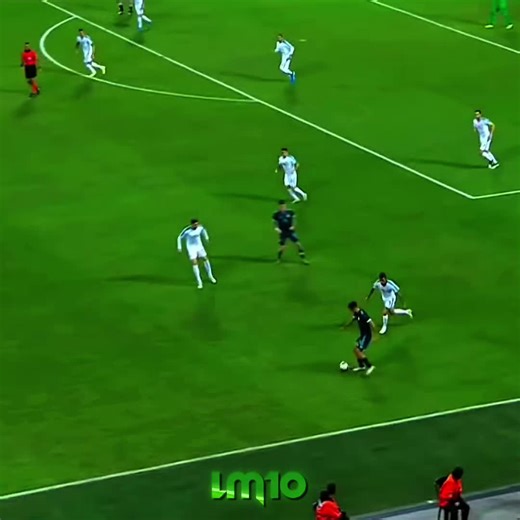 Messi Dribbles: Unbelievable Skills on the Field