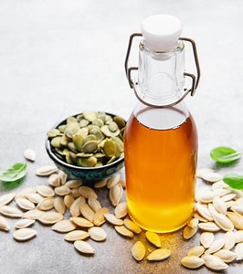 Pumpkin Seed Oil For Skin: 7 Key Benefits And How To Use