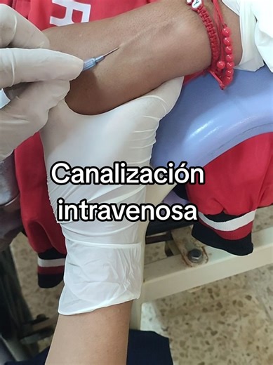 Tiro Fijo en Interno de Enfermería: Canalización Intravenosa