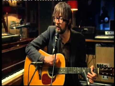jarvis cocker, plays acoustic version of babies by Pulp