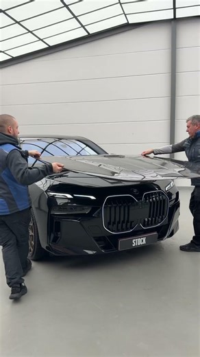 Does this i7 change your view on electric luxury? ⚡️🔥