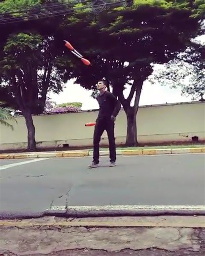 Avaré sp 16 12 2019 #circus #circo #juggling #juggler #art #arte #semaforo