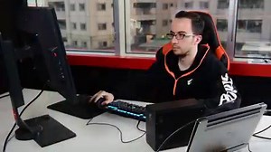 近日発売予定のAORUS GTX 1070 Gaming Boxの紹介ビデオです。是非ご覧ください。 More Info >> http://bit.ly/2v7J3sd | AORUS