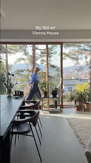 This Mid-Century house is pure interior goals 😍