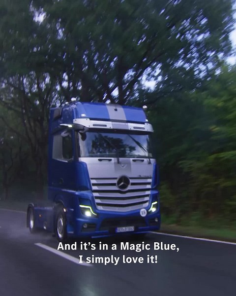 Motor journalist Matthias Malmedie has driven various racing cars around the Nürburgring, but he has never held the steering wheel of the Actros L Edition 3. This truck is limited to 400 units, but the driving fun is unlimited: https://trucks.mb4.me/yHoL1wWo #GetMore #MercedesBenzTrucks #IAA22 | Mercedes-Benz Trucks