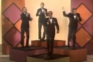 The Four Tops – Seven Rooms of Gloom...🎧 Watch full this song: https://cozyvintage.dohimusic96.com/the-four-tops-seven-rooms-of-gloom/?utm_source=facebook&utm_medium=ngreel&utm_campaign=cozyvintage | Cozy Vintage