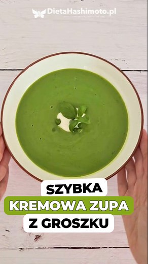 🥣 Szybka zupa z groszku z bazylią! 🌿 Kremowa, lekka, pełna smaku😋 – idealna, gdy masz mało czasu, ale chcesz zjeść pysznego💚 W roli głównej: 🫛zielony groszek 🌱 bazylia = 💚duet idealny! ✨ Gotowa w max 20 minut! ✨ Idealna na lekką kolację! Pyszna i totalnie wiosenna🌷 – koniecznie wypróbuj! 🌱 Składniki (2 porcje) 🟢500 g groszku 🟢1 garść świeżej bazylii 🟢1 łyżka oliwy z oliwek (8 g) 🟢1 cebula (70 g) 🟢szczypta soli i pieprzu 🟢80 g jogurtu kokosowego Sposób przygotowania: W garnku rozgr