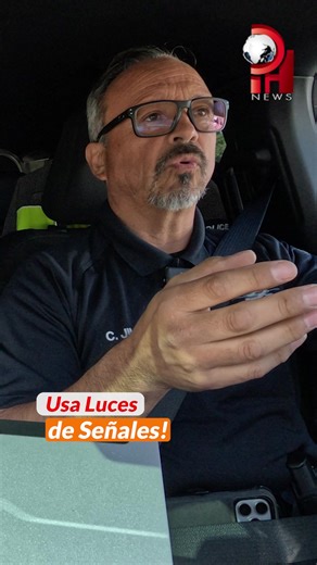 Una simple acción, como utilizar correctamente las luces de señales, pueden evitar accidentes y da la oportunidad para que los que vienen atrás guarden su distancia; sea para avisar un simple cambio de carril hasta que vas a parquear. Se prudente, evita accidentes y ser sancionado. @fansdestacados @topfans #PatrullandoCharlotte #ProgresoHispanoNews #CMPD #PoliciaCharlotte #CharlotteNC #ComunidadHispana #Senalizacion #ImportanciaRespertarSenales #LucesIntermitentes #VehiculoRegistrado #DerechaEnR
