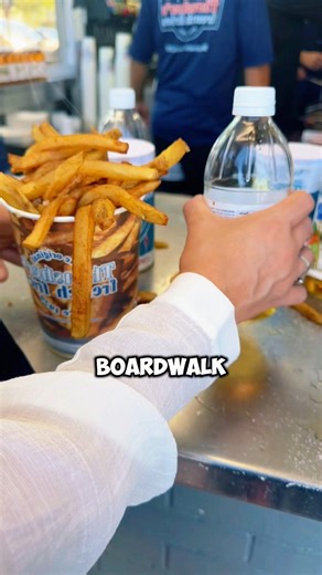 2.2K views · 31 reactions | Best Spot On Maryland & Delaware Beaches Thrashers Boardwalk Fries  VD: At Thrashers getting Fries & sprinkling vinegar & salt on them. #BoardWalkFries #ThrashersFries #Beach | Ability Mom | Facebook