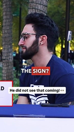 His reaction at the end 👀 Footage from a mini debate tour with @alliedscholars filmed by @just_another_bloody_vegan (IG) #vegan #veganism #dairy #steak #plantbased