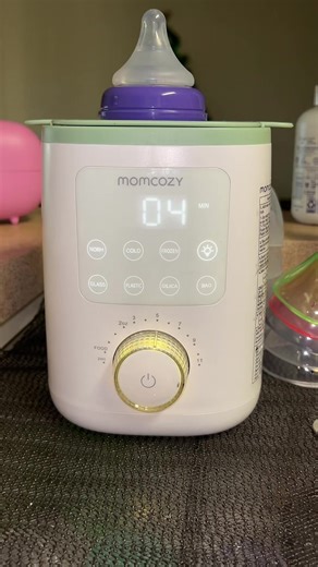 ✨Come do a pump & pour with me ft : my momcozy bottle warmer 😍👌🏾. Truly a God sent I love this bottle warmer 10/10 in my book 🥰 product linked in the orange cart ☺️@Momcozy Official #bottlewarmer #babiesoftiktok #baby #momsoftiktok #fyp