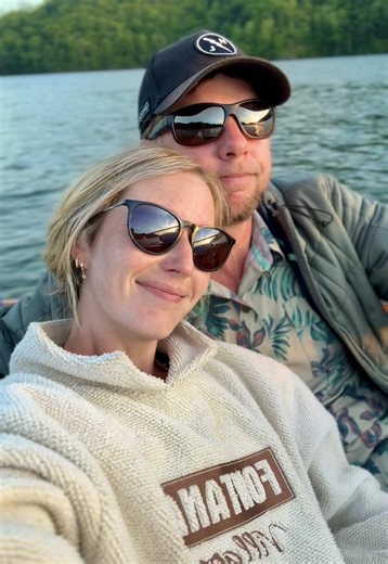 Phoenix and Oliver Arrive in Hawaii: Sailing Adventures