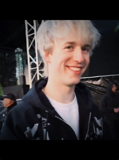 Dress Code Trends by Maciej Sekulski