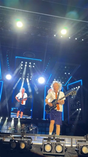 #poweruptour 🎥 Christie Goodwin | AC/DC