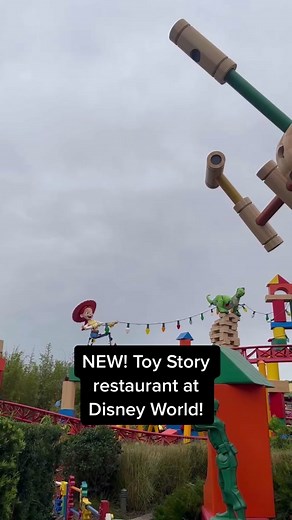 Explore Roundup Rodeo BBQ at Disney World's Toy Story Land