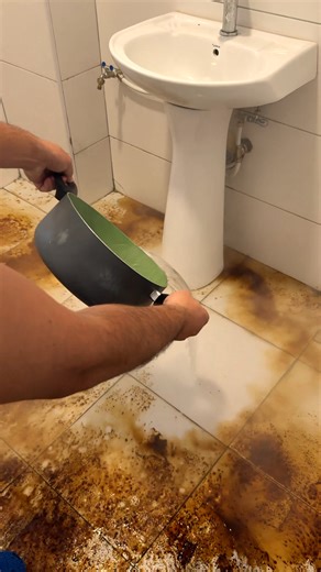 Satisfying Dirty Bathroom Floor Clean Up | Genius Inventions