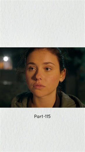 𝗧𝗿𝗲𝗻𝗱𝘆_𝗮𝗿𝗼𝘂𝗻𝗱 on Instagram: "日本利用压电瓷砖将脚步转化为电能。这些瓷砖捕捉来自你脚步的动能。当你行走时，你的重量和动作会对瓷砖产生压力。瓷砖会轻微弯曲，从而产生机械应力。瓷砖内部的压电材料将这种应力转化为电能。每一步都会产生少量电荷，而数百万步结合在一起就能产生足够的电力来驱动LED灯、数字显示屏和传感器。在像涩谷车站这样繁忙的地方，每天大约有240万个脚步为这一系统作出贡献。 这些电能可以被储存或立即使用，从而减少对传统电力来源的依赖，并支持可持续的城市基础设施。 这种方法将日常运动转化为实用的可再生能源 #日本#知识#事实你知道吗推荐科技创新历史技术实验热门"