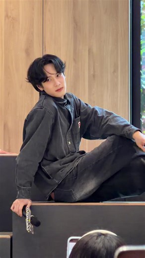 ท่านั่งแบบเริ่มสุดๆ ใน Surf Java