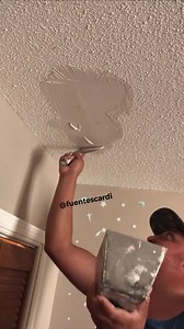 2.4M views · 3.1K reactions | Cómo reparar popcorn ceiling texture fácil en casita, el producto lo encuentras en Home Depot o Lowe’s y se llama popcorn ceiling texture. #drywall | Fuentescardi Drywall | Facebook