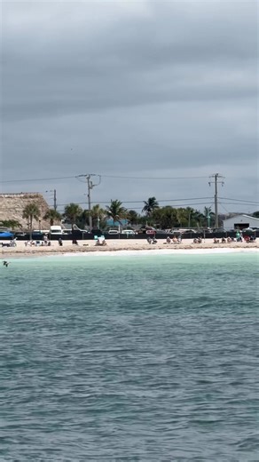 A beautiful day for offshore power boat racing in Englewood, FL at Englewood Beach Waterfest! | Englewood Beach Waterfest