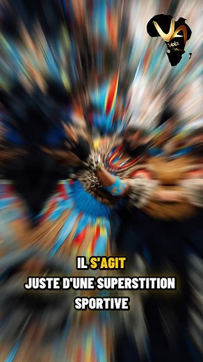 🇳🇬🇨🇩 Furieux, le coach nigérian accuse le banc congolais d’attitudes hostiles pendant les tirs au but La scène a choqué : en pleine séance de tirs au but, le sélectionneur du Nigéria s’est énervé et a tenté de confronter le banc congolais. Heureusement stoppé, il a ensuite expliqué son geste dans une interview à Voix d’Afrique Média. Chris Roland Lukobi Journaliste | Voix d'Afrique Média