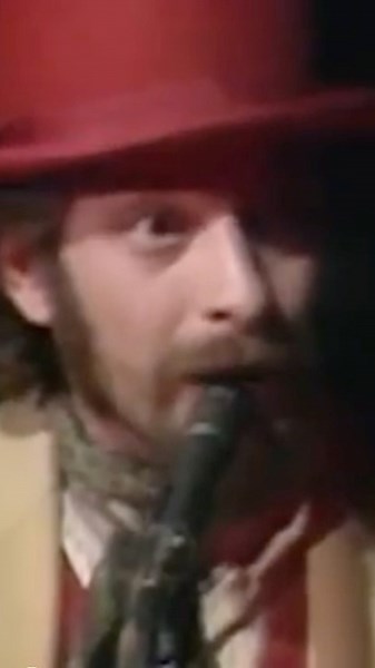 MissMissyPhillly🎼🎹🎸 on Instagram: "Jethro Tull - Skating Away (Sight And Sound In Concert: Jethro Tull Live, 19th Feb, 1977) “Skating Away on the Thin Ice of the New Day” is a song by British progressive rock band Jethro Tull. It was released on their album War Child in 1974. Written as a comment on global cooling for the band’s aborted “Chateau D’isaster” album, the song was reworked in 1974 for War Child. #jethrotull #skatingawayonthethiniceofanewday #skatingaway #progrock #iananderson #mar