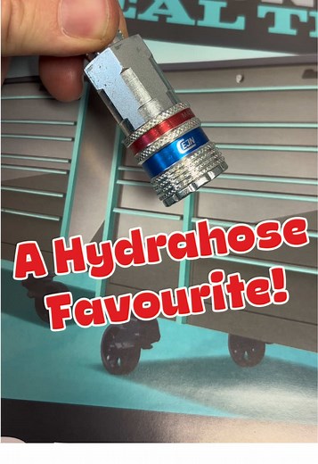 Engineered in Sweden. Built for Professionals. CEJN eSafe 320 Series. This isn’t just another air coupling. It’s designed to solve the problems that cost workshops time and money. Hose whip on disconnect? The eSafe 320 features a ventilated safety function that releases pressure before full disconnection. Restricted airflow slowing down tools? High-flow design with low pressure drop for maximum performance. Poor seal quality causing leaks? Precision-engineered internals with high-grade Nitrile s