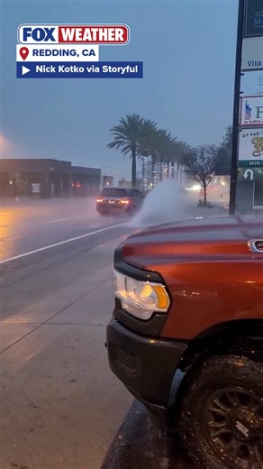 Heavy rain persisted in Redding, California, as travelers bravely drove through moderate floodwaters on Sunday. #california #rain #flooding #SevereWx #winter #FoxWeather | FOX Weather