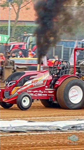 Valtra Diesel-Puller lässt den Turbo drehen