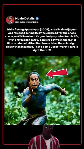 While filming Apocalypto (2006), Mel Gibson used a real jaguar for the chase