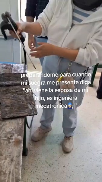 apenas nos están enseñando a soldar gracias #mecatronica #ingenieria #universidad #abcxyz #xyzbca #parcial #paratiiiiiiiiiiiiiiiiiiiiiiiiiiiiiii #foryou