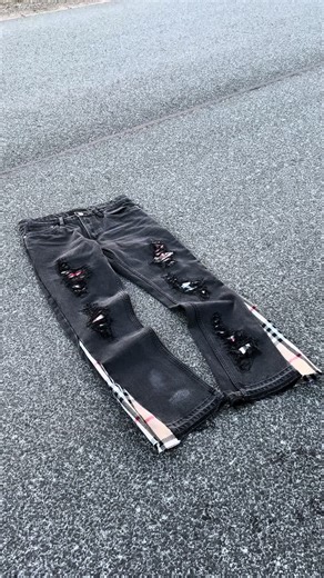 powin ten custom bratku 🥶 ig: cellar.wear #custom #flare #streetwear #diy #dc