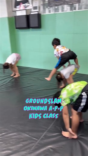 YUKI-グランドスラム沖縄A･P･Pキッズクラス担当- | キッズクラス✌️ グランドスラム沖縄A･P･Pは キッズクラスはきょうだい割で 2人目以降の月謝が半額になるので きょうだいでお得に通えますよ☺︎ ☺︎キッズクラス☺︎ 【対象年齢】 4歳〜小学6年生 【キッズクラススケジュール】 火曜日 17:00-18:00... | Instagram
