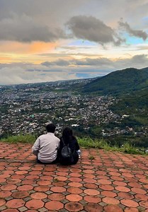 Cerah dan indah saat senja di Paralayang Taman Langit Gunung Banyak Kota Batu🥰 #paralayangbatumalang #tamanlangitmalang #wisatamalang #malang24jam #exploremalang