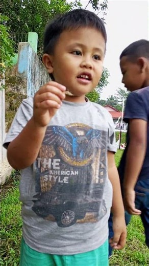 Cumbit is so happy to catch a shrimp #maswep #fishing #adventure